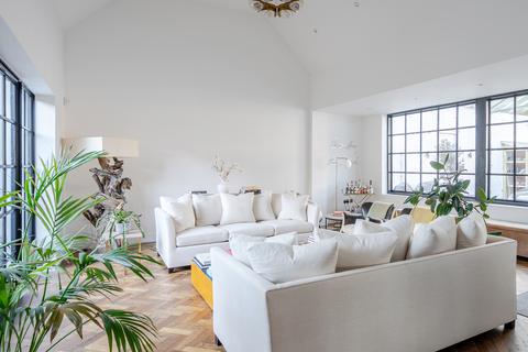 undefined, Downs Road, Epsom, KT18