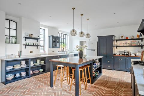 undefined, Downs Road, Epsom, KT18