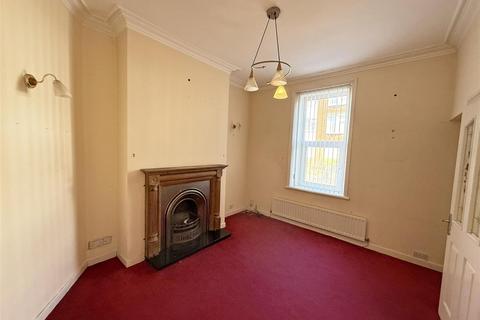 4 bedroom end of terrace house for sale, Rosebery Avenue, North Shields