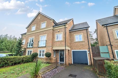 Richmond Crescent, Epsom, KT19