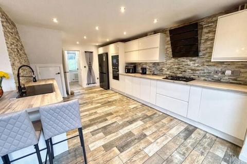 undefined, Bryn Dryslwyn, Bridgend, CF31