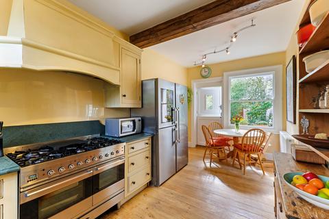 undefined, West Street, Epsom, KT17