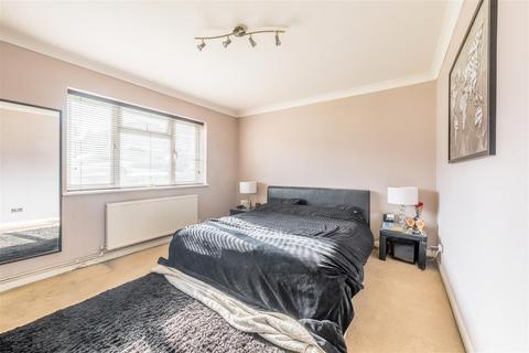 2 bedroom apartment for sale, Hillcrest, Brighton