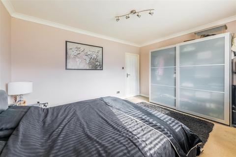 2 bedroom apartment for sale, Hillcrest, Brighton