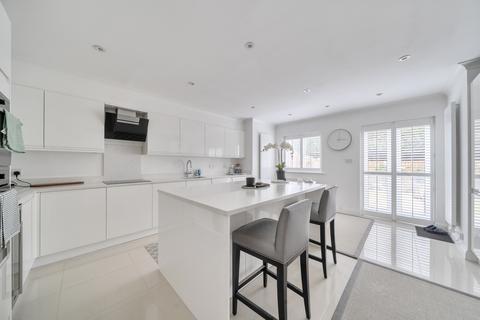 3 bedroom house for sale, Medina Square, Epsom, KT19