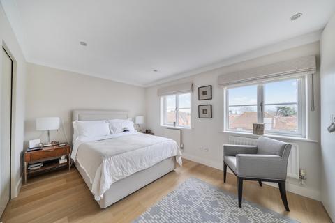 3 bedroom house for sale, Medina Square, Epsom, KT19