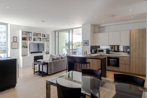 2 bedroom flat for sale, Plaza Gardens, London, SW15