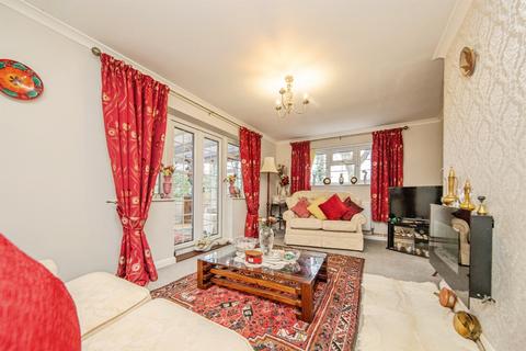3 bedroom detached bungalow for sale, Ashmere Rise, Sudbury