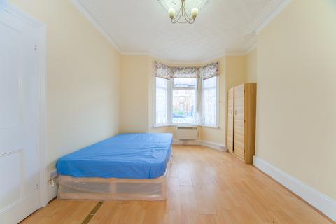 undefined, Selsdon Road, London, E13