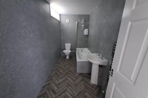 undefined, Hamilton Square, Birkenhead, CH41