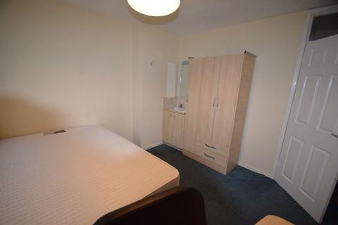 undefined, 10 Wrekin Avenue