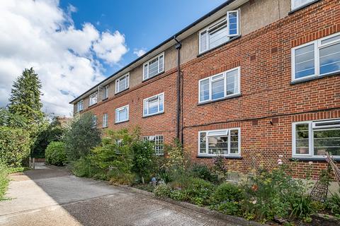 Wilmer Crescent, Kingston Upon Thames, KT2
