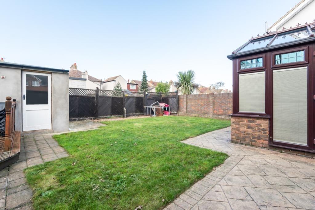 Presented by Robert at Ewe Move Bexleyheath and Dar