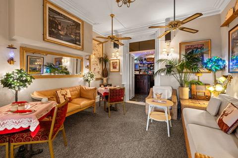 Guest house for sale, South Parade, Skegness PE25