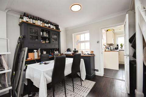 2 bedroom cottage for sale, Seven Arches Road, Brentwood