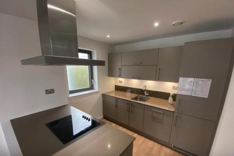 3 bedroom flat to rent, Eden Apartments, London