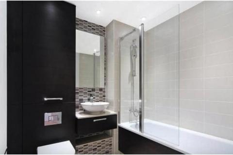 3 bedroom flat to rent, Eden Apartments, London