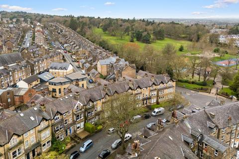 undefined, Valley Drive, Harrogate, HG2
