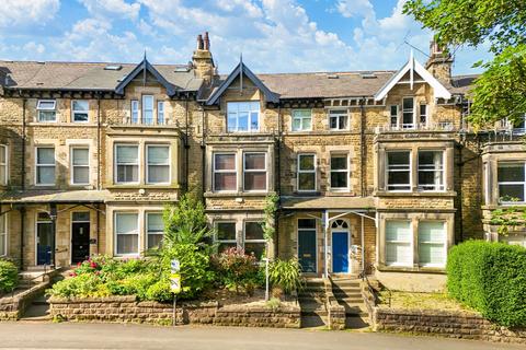 2 bedroom flat for sale, Valley Drive, Harrogate, HG2