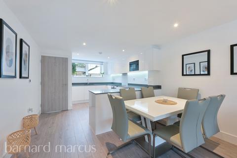 undefined, Lime Grove, NEW MALDEN