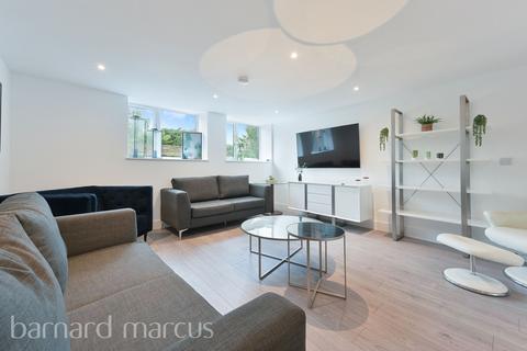 undefined, Lime Grove, NEW MALDEN