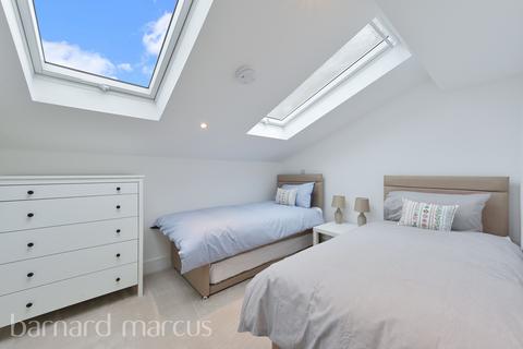 undefined, Lime Grove, NEW MALDEN