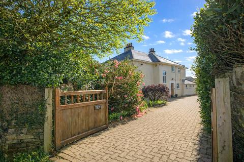 undefined, Yelverton, Devon
