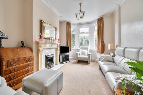 3 bedroom terraced house for sale, Alberta Road, Enfield