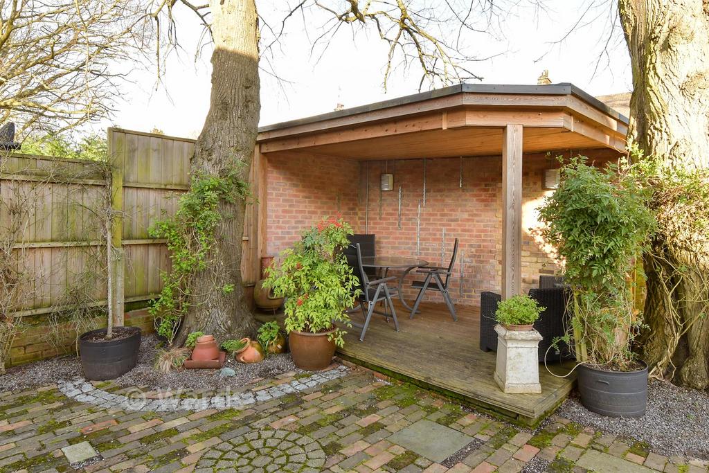 External Lifestyle Photograph
