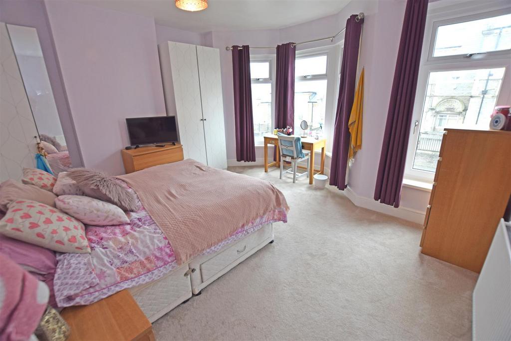 Bedroom1.jpg