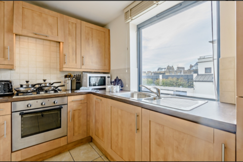 2 bedroom flat to rent, Fulham Road, SW3