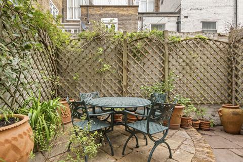 undefined, Moreton Place, London, SW1V