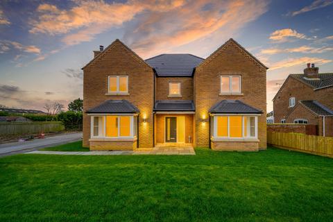 4 bedroom detached house for sale, Stickney Chase, Stickney, PE22