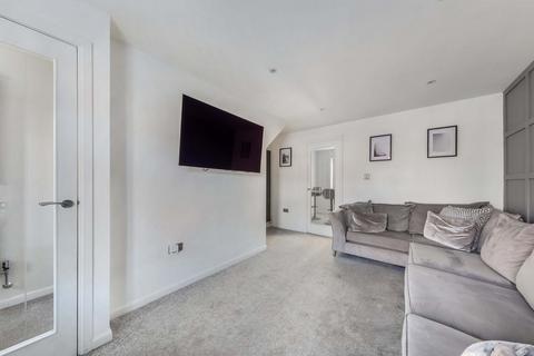 undefined, Dundee DD5
