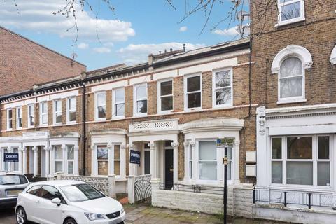 4 bedroom flat to rent, Kepler Road, London SW4