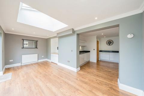 undefined, Glebe Side, Twickenham TW1