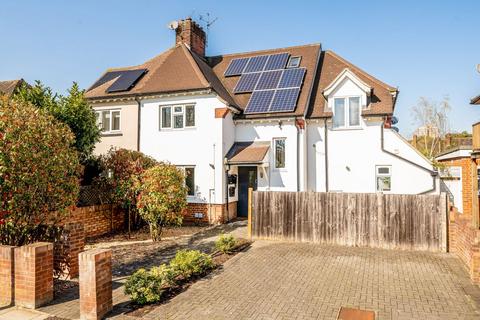 undefined, Glebe Side, Twickenham TW1