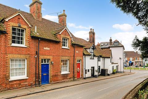 undefined, London Road, Datchet, SL3