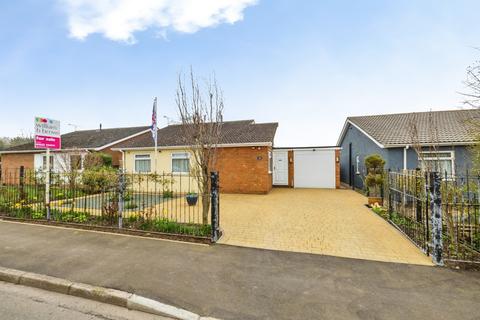 2 bedroom semi-detached bungalow for sale, Hollywell Road, Lincoln