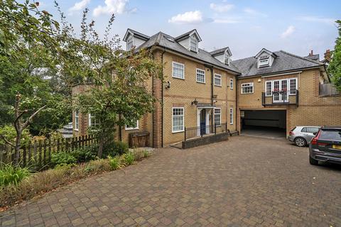 undefined, Warwick Park, Tunbridge Wells, TN2
