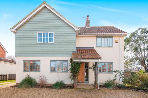 undefined, Modern Comfort and Coastal Living in Brancaster