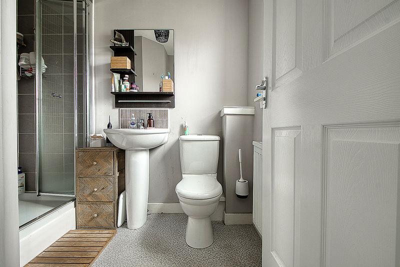 En Suite Shower