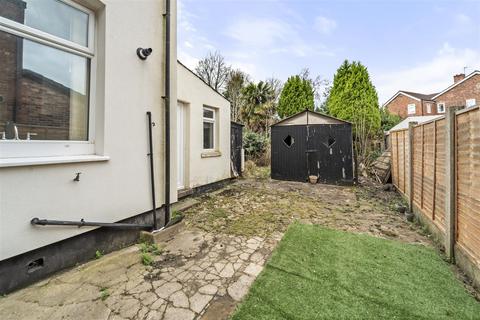 3 bedroom semi-detached house for sale, Carlton Road, Sale