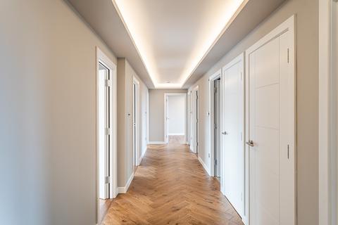 4 bedroom flat for sale, Putney Heath, London, SW15