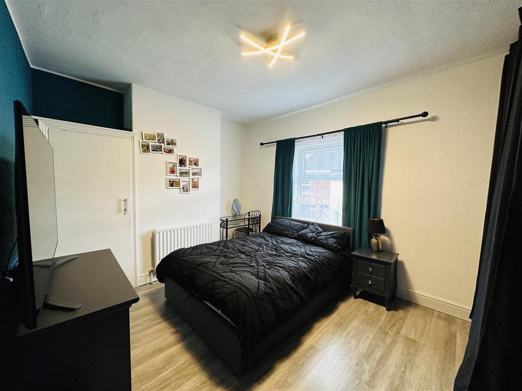 Bedroom One .jpg