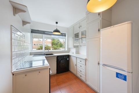 undefined, Oakenshaw Close, Surbiton KT6