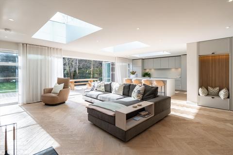 undefined, Heath Ridge Green, Cobham, Surrey KT11.