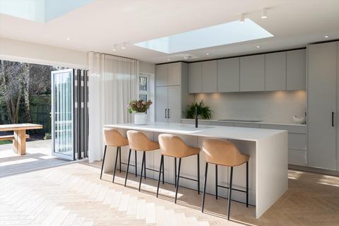 undefined, Heath Ridge Green, Cobham, Surrey KT11.
