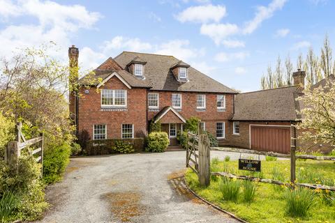 5 bedroom house for sale, Station Road, Stonegate, TN5