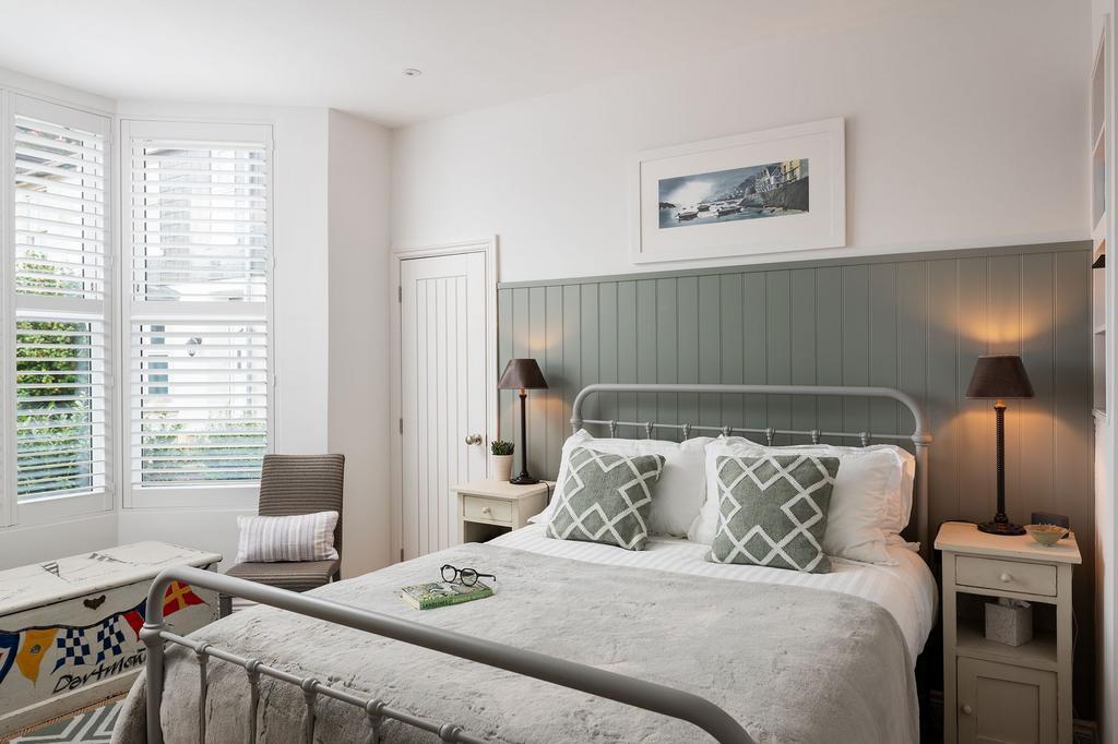 Bedroom 1, 8 Ferndale, Dartmouth
